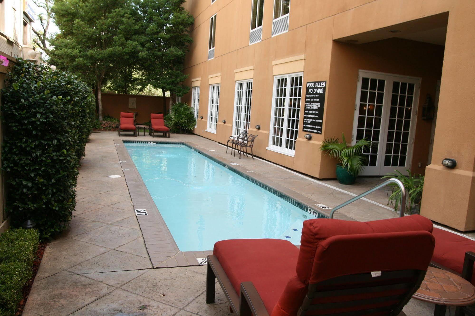 Hampton Inn New Orleans/St.Charles Ave Exterior foto